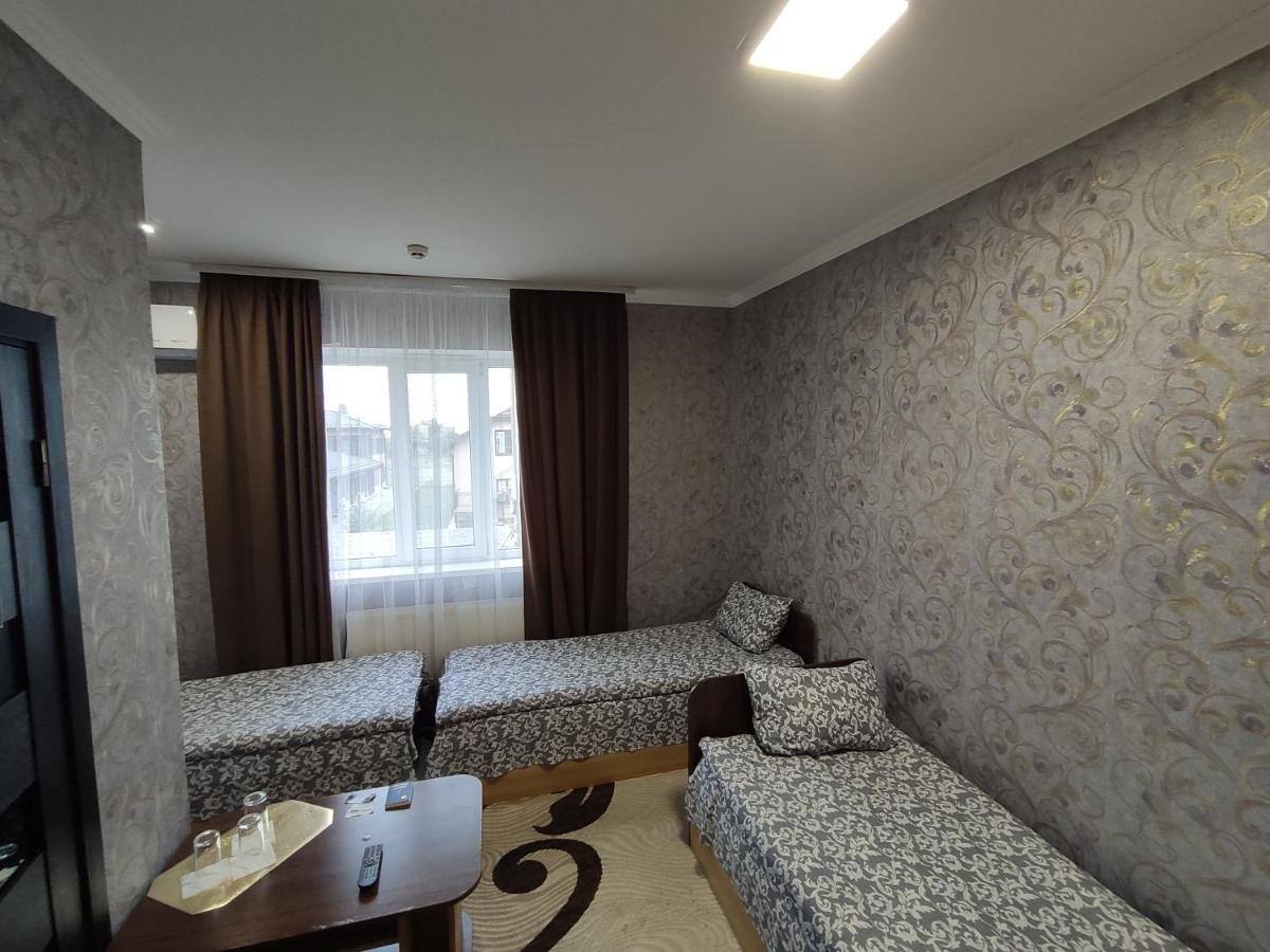 Hôtel Karavan à Bila Krynytsya  Extérieur photo