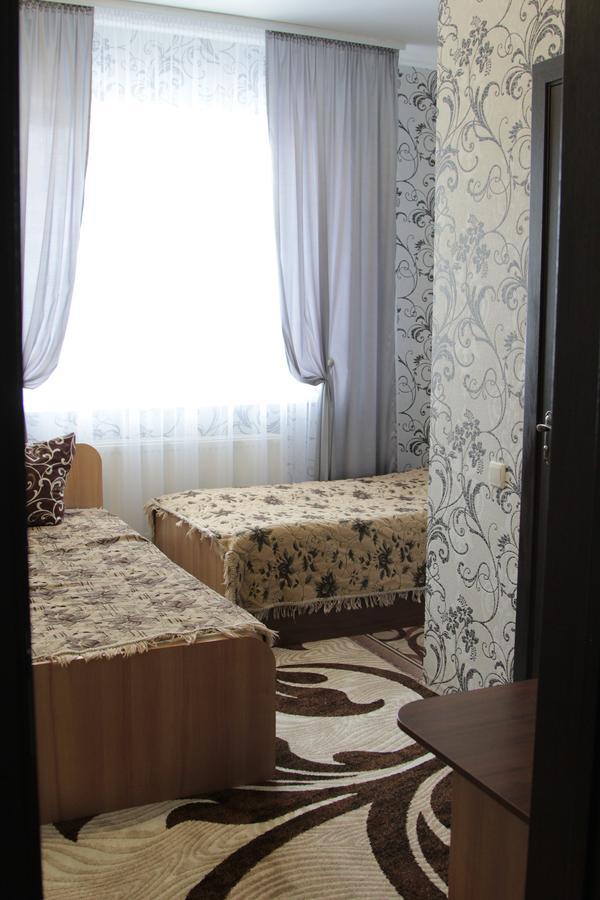 Hôtel Karavan à Bila Krynytsya  Extérieur photo