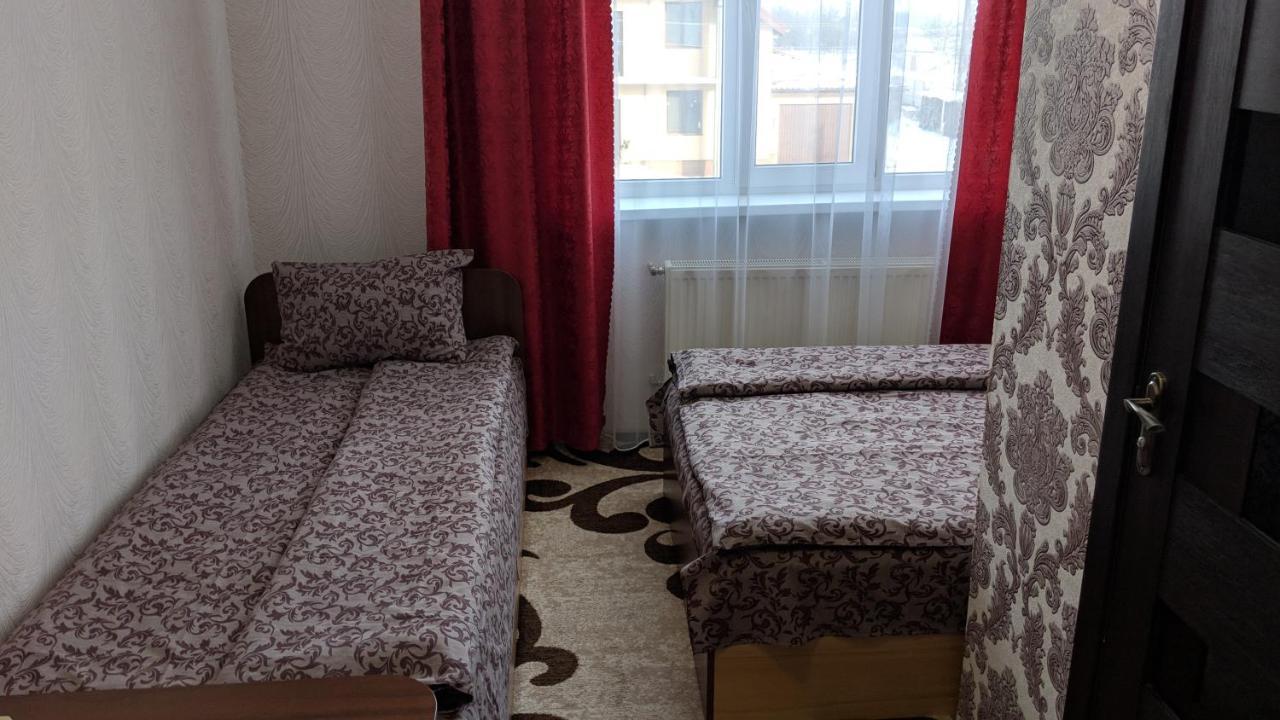 Hôtel Karavan à Bila Krynytsya  Extérieur photo