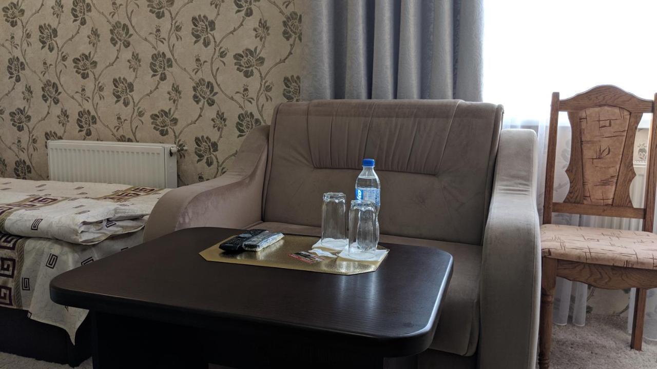 Hôtel Karavan à Bila Krynytsya  Extérieur photo