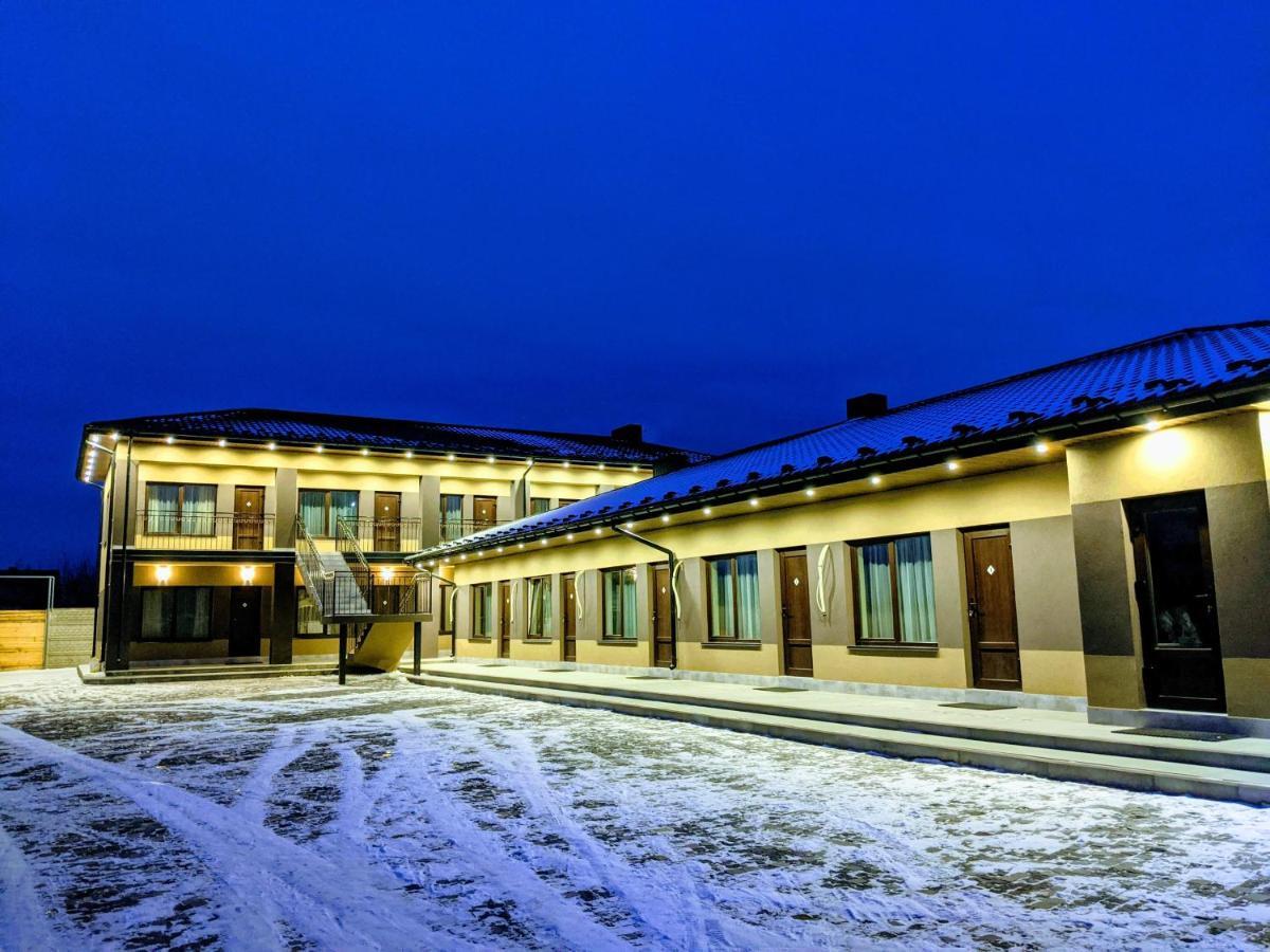 Hôtel Karavan à Bila Krynytsya  Extérieur photo